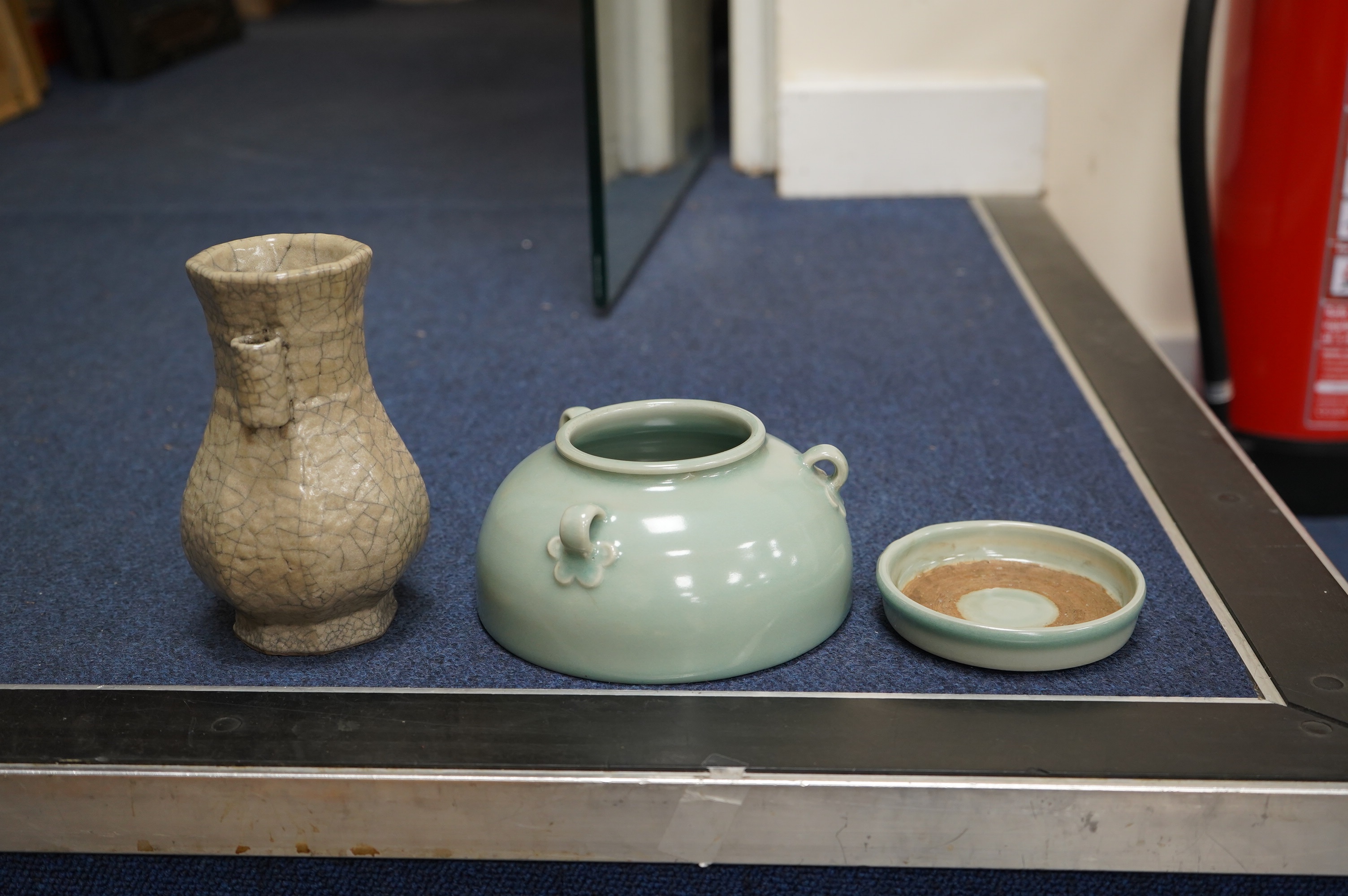 A Chinese crackle glaze pot and celadon bowl and cover, crackleware vase 15cm high. Condition - good